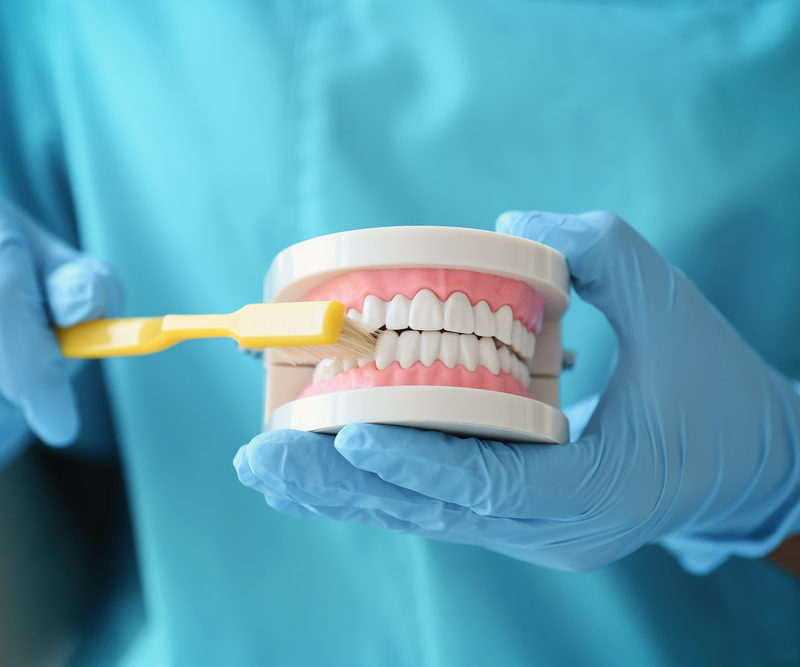 Całościowe leczenie stomatologiczne – odkryj drogę do zdrowego i atrakcyjnego uśmiechów.